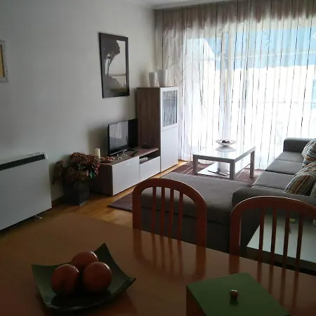 Peregrinos Y Uso Turistico Centro De * A Guarda