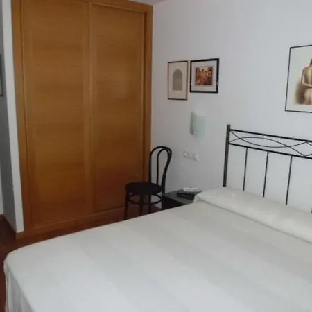 Peregrinos Y Uso Turistico Centro De * A Guarda