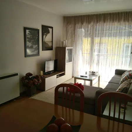 Peregrinos Y Uso Turistico Centro De * A Guarda