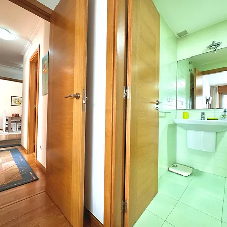 Peregrinos Y Uso Turistico Centro De *