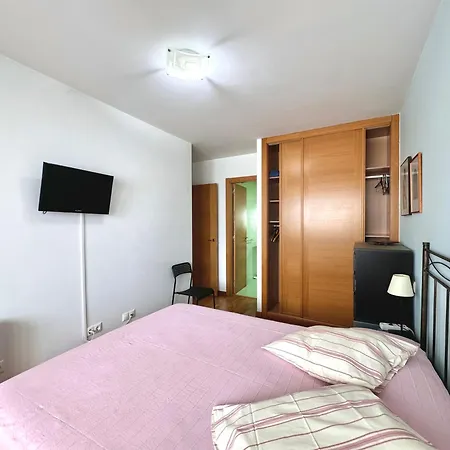 Peregrinos Y Uso Turistico Centro De * A Guarda