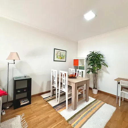 Peregrinos Y Uso Turistico Centro De * A Guarda