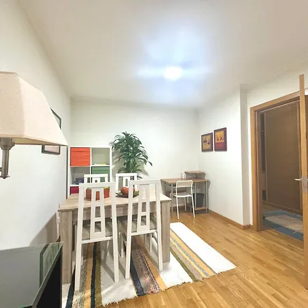 Peregrinos Y Uso Turistico Centro De *