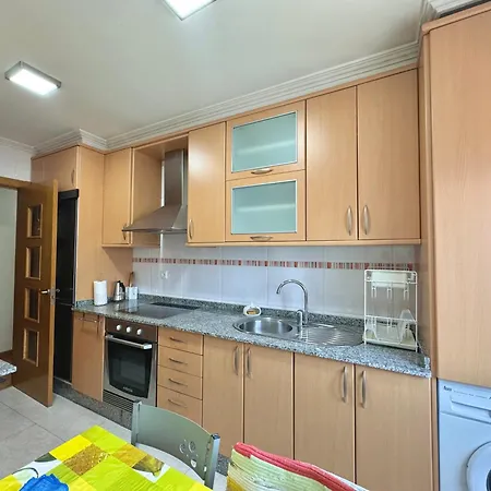 Peregrinos Y Uso Turistico Centro De A Guarda