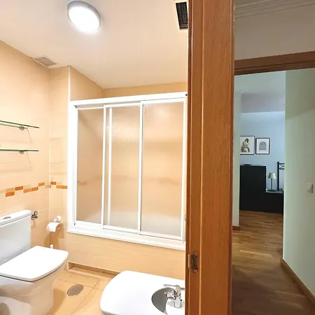 Peregrinos Y Uso Turistico Centro De * A Guarda