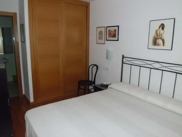 Peregrinos Y Uso Turistico Centro De * A Guarda