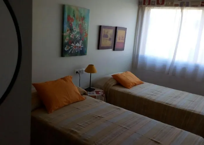 Peregrinos Y Uso Turistico Centro De A Guarda