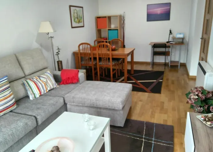 Peregrinos Y Uso Turistico Centro De * A Guarda