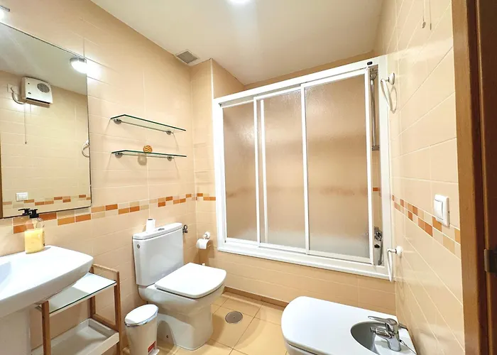 Peregrinos Y Uso Turistico Centro De A Guarda