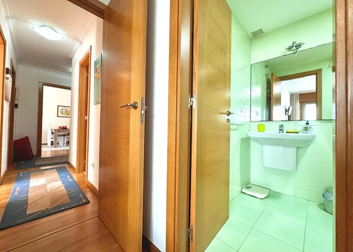 Peregrinos Y Uso Turistico Centro De *