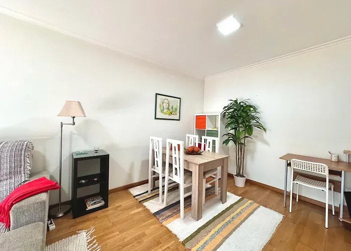 Peregrinos Y Uso Turistico Centro De * A Guarda